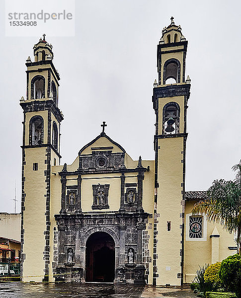 Mexiko Kirche von Zacatlan de Las Manzanas in seinem Park
