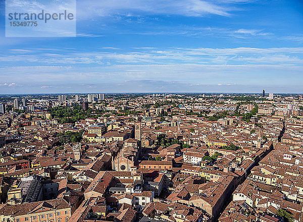 Blick vom Asinelli-Turm  Bologna  Emilia-Romagna  Italien  Europa