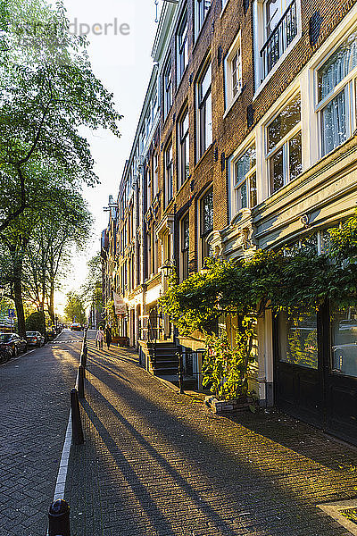 Goldene Stunde Licht auf Grachten Gebäude  Amsterdam  Nord-Holland  Die Niederlande  Europa