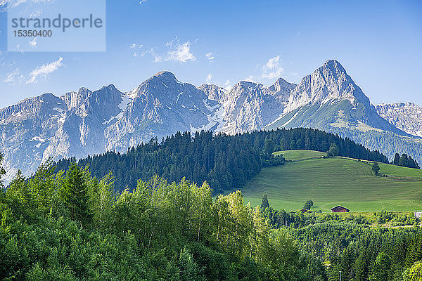 Blick auf den Fritzerkogel in der Nähe von Nischofshofen  Oberösterreichische Alpenregion  Salzburg  Österreich  Europa