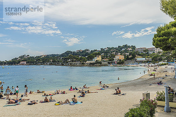 Der Strand von Beaulieu sur Mer  Alpes Maritimes  Provence Alpes Cote d'Azur  Côte d'Azur  Frankreich  Mittelmeer  Europa