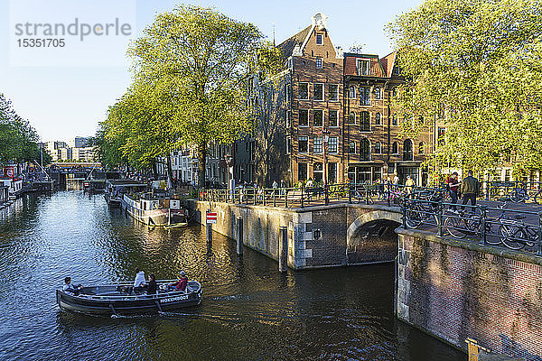 Früher Morgen auf dem Brouwersgracht-Kanal  Amsterdam  Nordholland  Niederlande  Europa