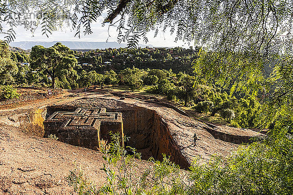 Biete Ghiorgis (Haus des Heiligen Georg) Äthiopisch-orthodoxe unterirdische Monolith-Felsenkirche in der Nordgruppe der Felsenkirchen; Lalibela  Amhara-Region  Äthiopien