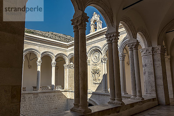 Innenhof des Rektorenpalastes; Dubrovnik  Gespanschaft Dubrovnik-Neretva  Kroatien