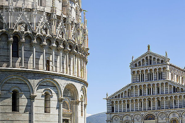 Baptisterium und Kathedrale von Pisa; Pisa  Italien