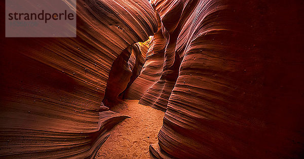 Slot Canyon bekannt als Rattlesnake Canyon; Page  Arizona  Vereinigte Staaten von Amerika