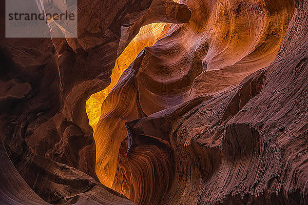 Slot Canyon bekannt als Canyon X  in der Nähe von Page; Arizona  Vereinigte Staaten von Amerika