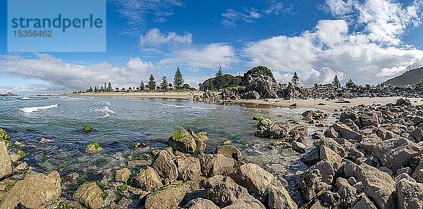 Sandstrand am Strand von Mount Manganui  Tauranga  Bay of Plenty  Nordinsel  Neuseeland  Ozeanien