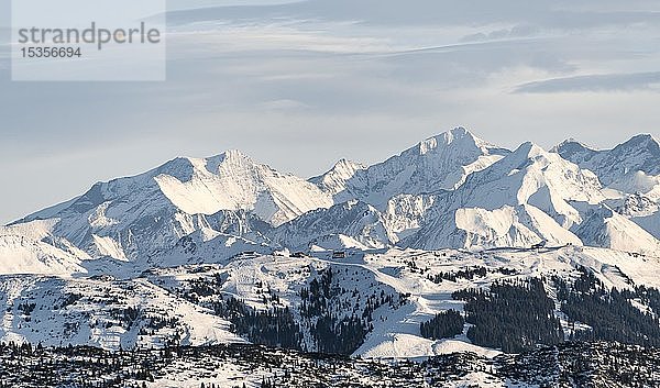 Kitzbühler Alpen  Skigebiet Kirchberg  Tirol  Österreich  Europa
