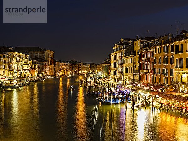 Canal Grande im Abendlicht  Blick von der Rialto-Brücke  Venedig  Venetien  Italien  Europa