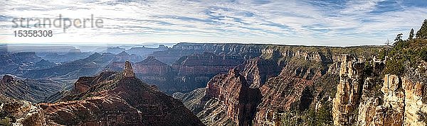 Blick von Point Imperial auf Mount Hayden in Canyonlandschaft  Grand Canyon National Park  North Rim  Arizona  USA  Nordamerika
