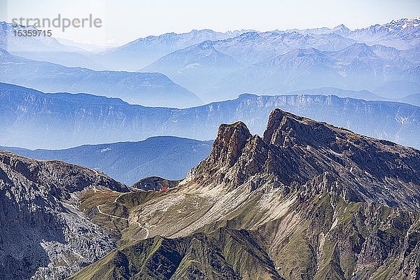 Bergmassiv Rosszähne  unterhalb der Tierser-Alpl-Hütte  Naturpark Schlern-Rosengarten  Dolomiten  Südtirol  Italien  Europa