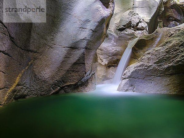Wasserfall in der Taugler Strubklamm  Taugl  Tennengau  Salzburg  Österreich  Europa