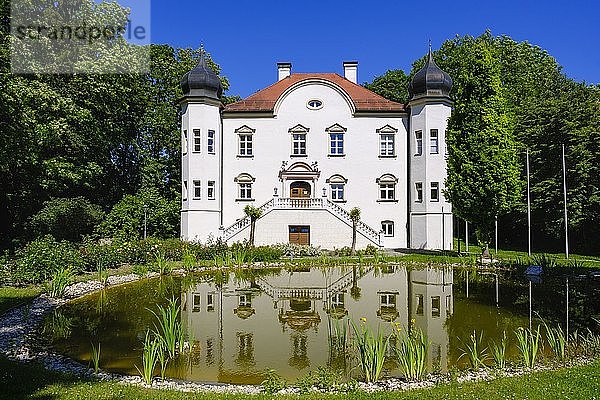 Schloss Niederpöring  bei Oberpöring  Niederbayern  Bayern  Deutschland  Europa