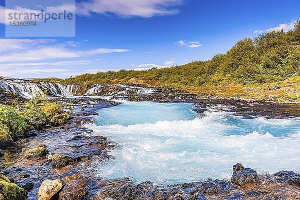 Bruarfoss Wasserfall im Sommer  Südisland  Island  Europa