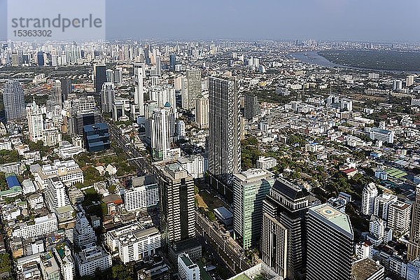 Blick vom Maha Nakhon Tower  314m  Stadtansicht  Klong Toei und Sathon Bezirk  Mahanakhon  Bang Rak Bezirk  Bangkok  Thailand  Asien