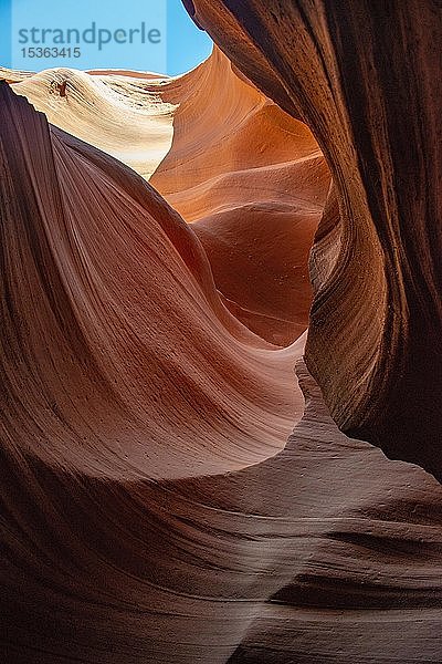 Bunte Sandsteinformationen  Lower Antelope Canyon  Slot Canyon  Page  Arizona  USA  Nordamerika