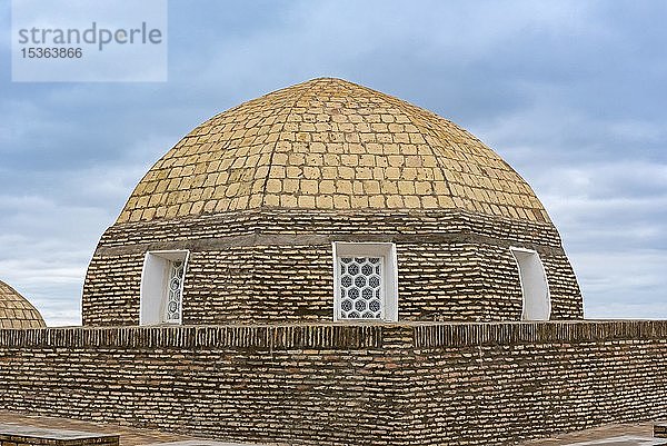 Grabmal in der Nekropole Mizdakhan bei Nukus  Usbekistan  Asien