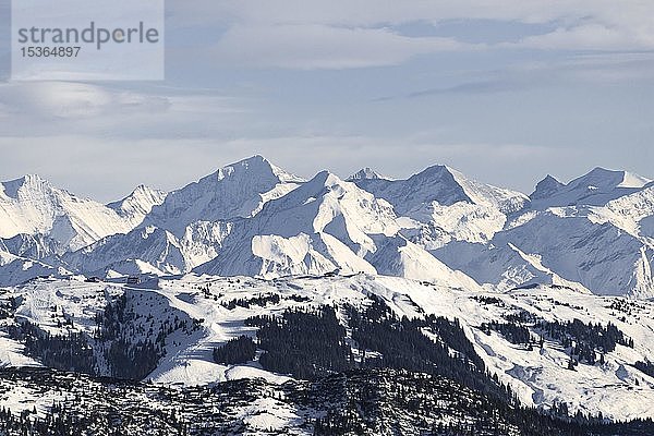 Kitzbühler Alpen  Skigebiet Kirchberg  Tirol  Österreich  Europa