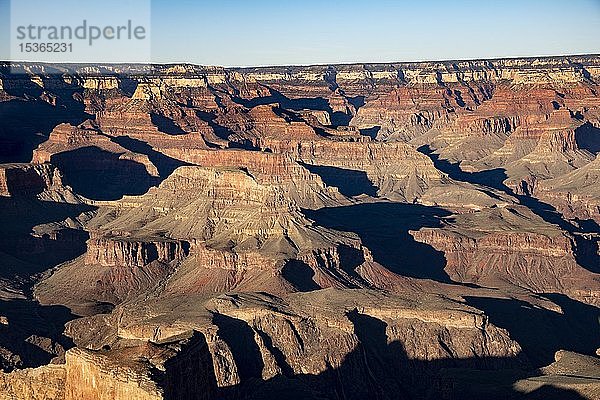 Canyonlandschaft  erodierte Felslandschaft im Abendlicht  South Rim  Grand Canyon National Park  Arizona  USA  Nordamerika