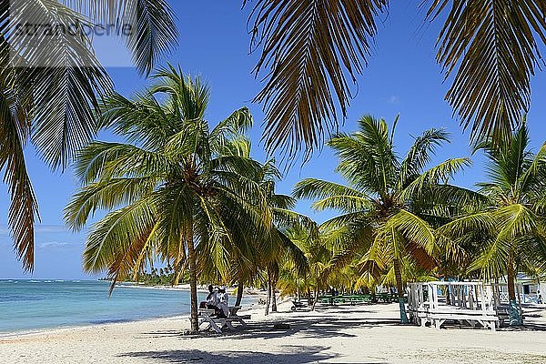 Strand  Fischerdorf Mano Juan  Insel Isla Saona  Parque Nacional del Este  Dominikanische Republik  Mittelamerika