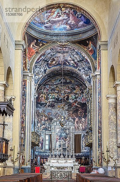 Chor und Apsis mit Fresko  Jüngstes Gericht von Camillo Procaccini  Renaissance  Basilika San Prospero  Reggio Emilia  Emilia-Romagna  Italien  Europa
