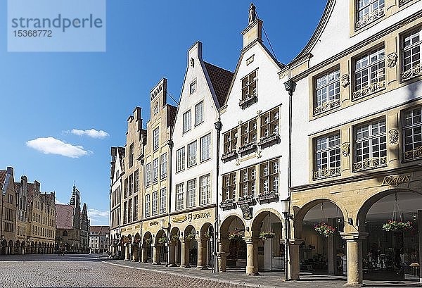 Historische Giebelhäuser am Prinzipalmarkt  Münster  Münsterland  Nordrhein-Westfalen  Deutschland  Europa