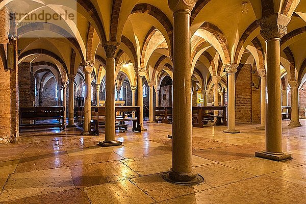 Krypta der Abteikirche von San Silvestro  romanisch  Nonantola  Provinz Modena  Emilia-Romagna  Italien  Europa