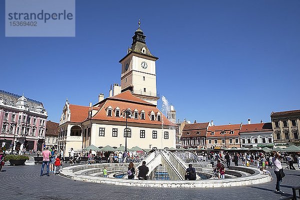 Historisches Museum oder ehemaliges Rathaus auf dem Marktplatz  Altstadt  Kronstadt  Siebenbürgen  Rumänien  Europa