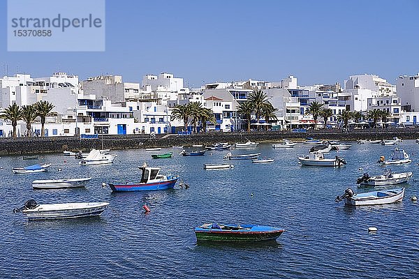 Fischerboote  Lagune Charco de San Gines  Arrecife  Lanzarote  Kanarische Inseln  Spanien  Europa