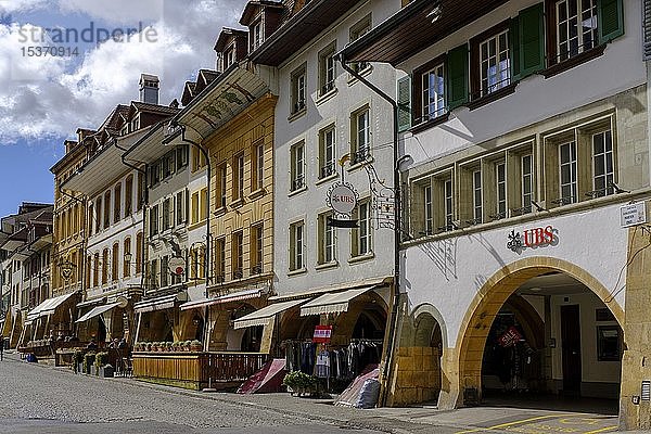 Hauptgasse  Altstadt  Murten  Kanton Fribourg  Schweiz  Europa