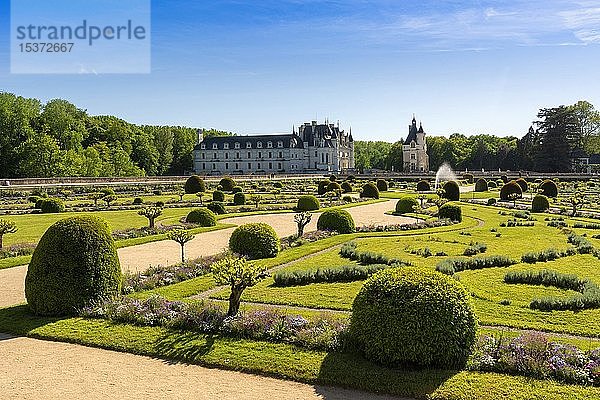 Garten von Diane de Poitiers  Chateau de Chenonceau  Loiretal  Departement Indre-et-Loire  Centre-Val de Loire  Frankreich  Europa