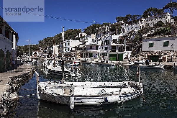 Fischerboote im Hafen von Cala Figuera  Mallorca  Balearische Inseln  Spanien  Europa