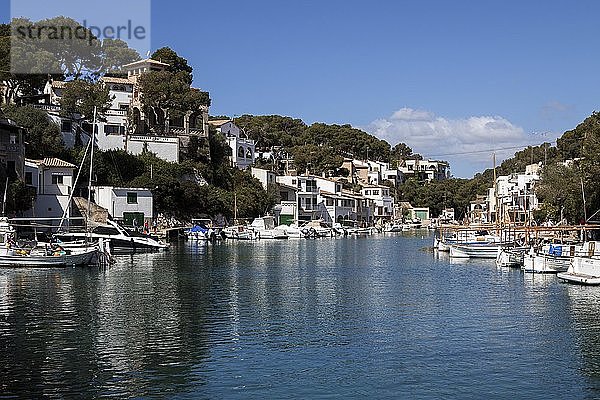 Fischerboote im Hafen von Cala Figuera  Mallorca  Balearische Inseln  Spanien  Europa