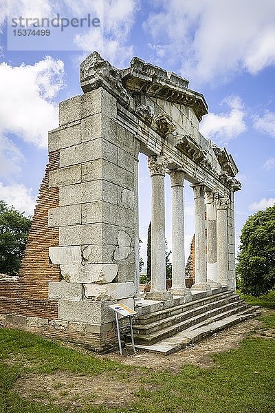 Ruine eines dorischen Buleuterions  ehemalige Aula  Ruinen  Apollonia  Vlora  Vlorë  Albanien  Europa