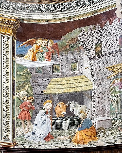 Weihnachten  Geburt Christi  Fresko in der Apsis von Fra Diamante und Matteo d'Amelia  1469  Dom Santa Maria Assunta  Spoleto  Provinz Perugia  Umbrien  Italien  Europa