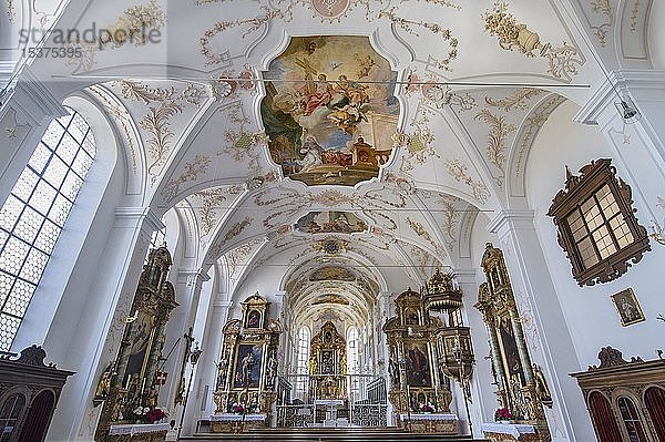 Innenraum  Klosterkirche St. Johann Baptist  Beyharting bei Tuntenhausen  Oberbayern  Bayern  Deutschland  Europa