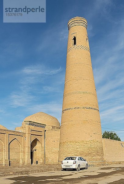 Minarett der Bikajon Bika Moschee  Chiwa  Usbekistan  Asien