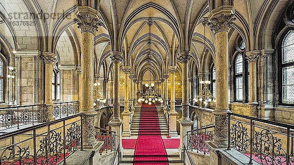 Stiegenhaus  Innenansicht  Rathaus  Wien  Österreich  Europa