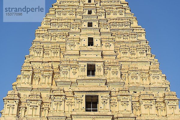 Gopura des Virupaksha-Tempels  Hampi  Indien  Asien