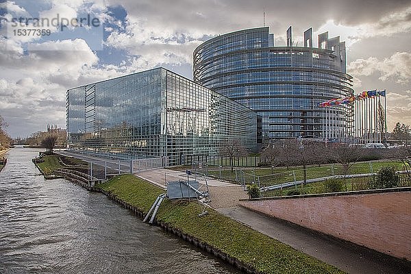 Louise-Weiss-Gebäude  Sitz des Europäischen Parlaments in Straßburg  Frankreich  Europa