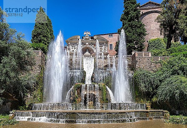 Der Neptunbrunnen und die Wasserorgel in den Gärten der Villa d'Este  Tivoli  Latium  Italien  Europa