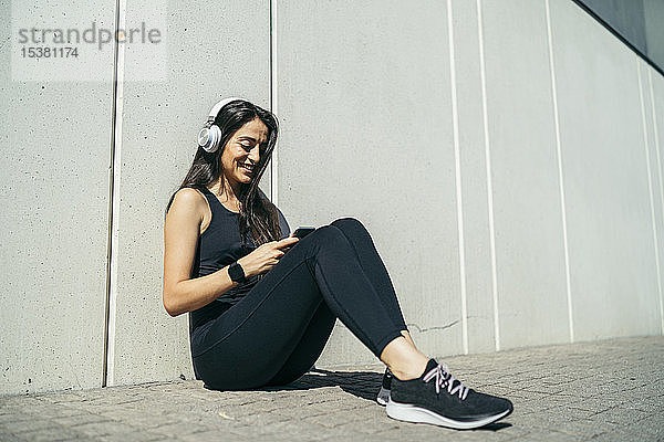 Junge Frau beim Joggen