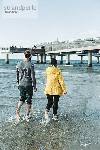 Strandspaziergang für Paare in Heiligenhafen