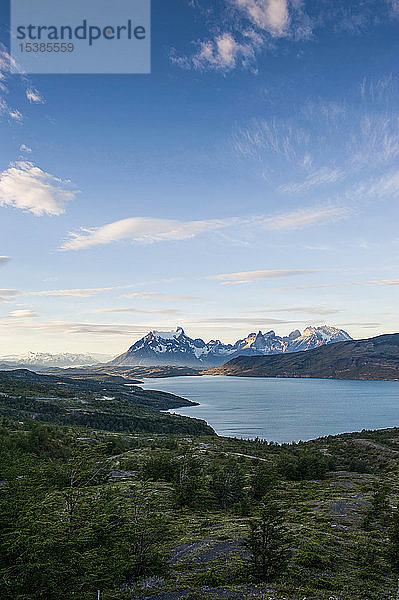 Chile  Patagonien  Spätes Nachmittagslicht im Torres del Paine Nationalpark