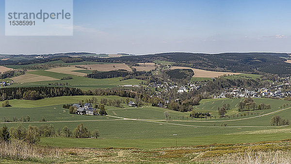 Deutschland  Sachsen  Panoramablick von der Schwartenbergbaude im Erzgebirge