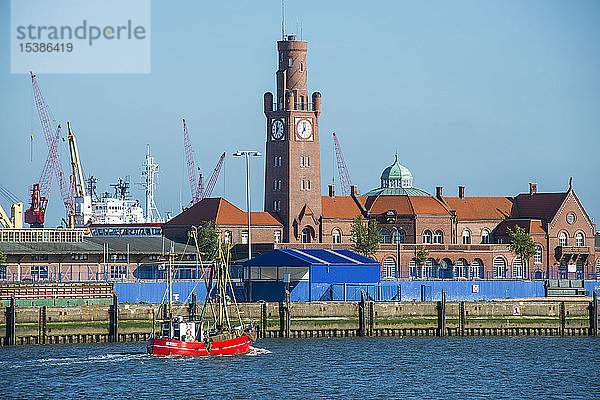 Deutschland  Cuxhaven  die historischen Hapag-Hallen im Hafen