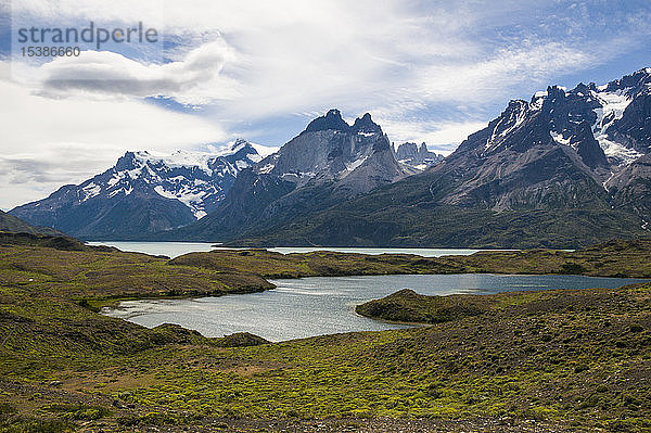 Chile  Patagonien  Nationalpark Torres del Paine  Gletscherseen