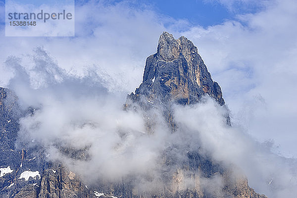 Italien  Dolomiten  Trentino-Südtirol  Trentino  Berggipfel Cimon Della Pala