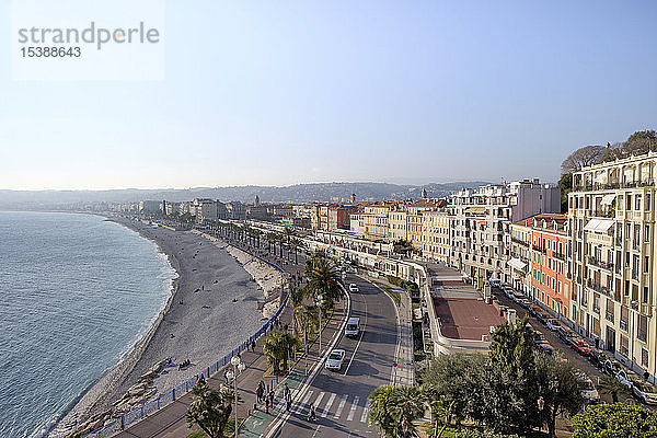 Frankreich  Provence-Alpes-Cote d'Azur  Nizza  Promenade des Anglais  Strand